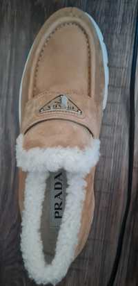 Zimowe buty Prada