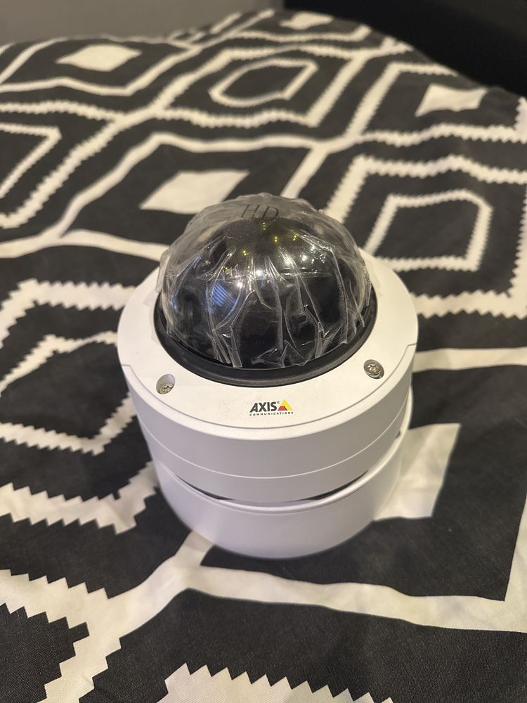 Kamera AXIS P3247- LVE