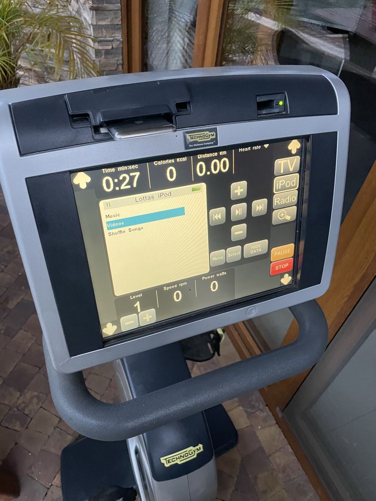 Rowerek stacjonarny TechnoGym