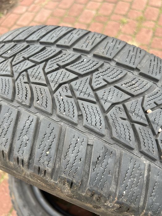 Dwie opony Dunlop 205/55/16