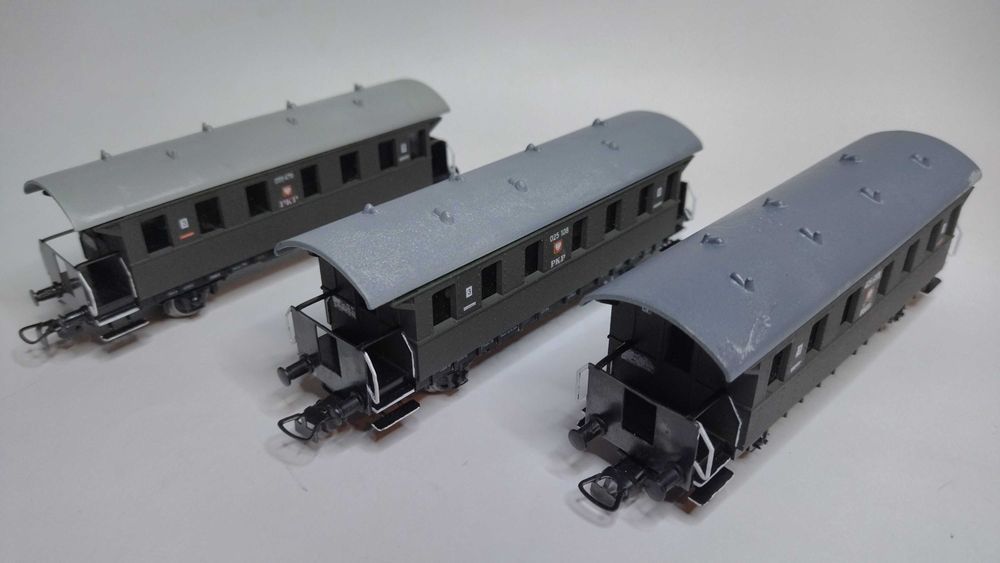 Modele 3 wagonów osobowych Ci, PKP, skala H0 (1:87)