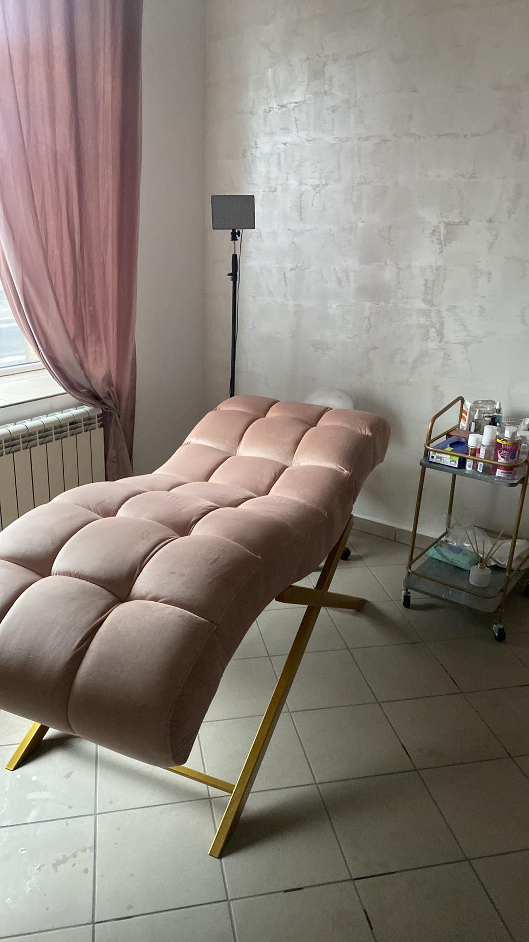 Łóżko kosmetyczne z regulowanym zagłówkiem, fotel kosmetyczny, wysyłka