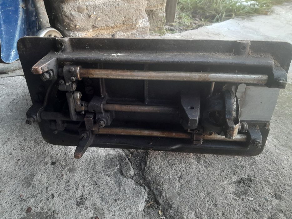 Maszyna do szycia Rast Gasser