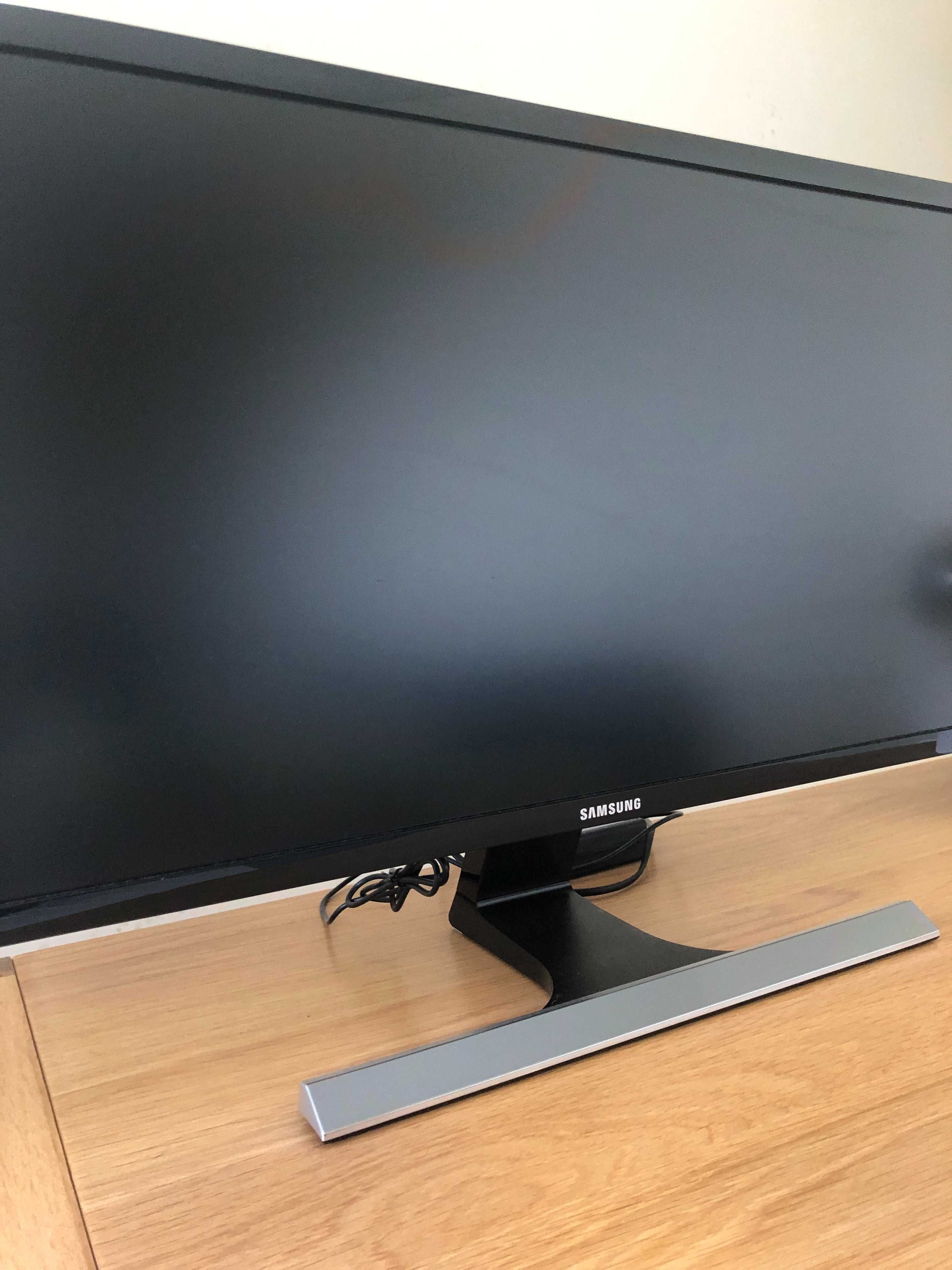 Samsung Monitor LED UHD 4K U28E590D (28'')