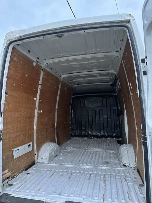 Carrinha para fretes e transporte