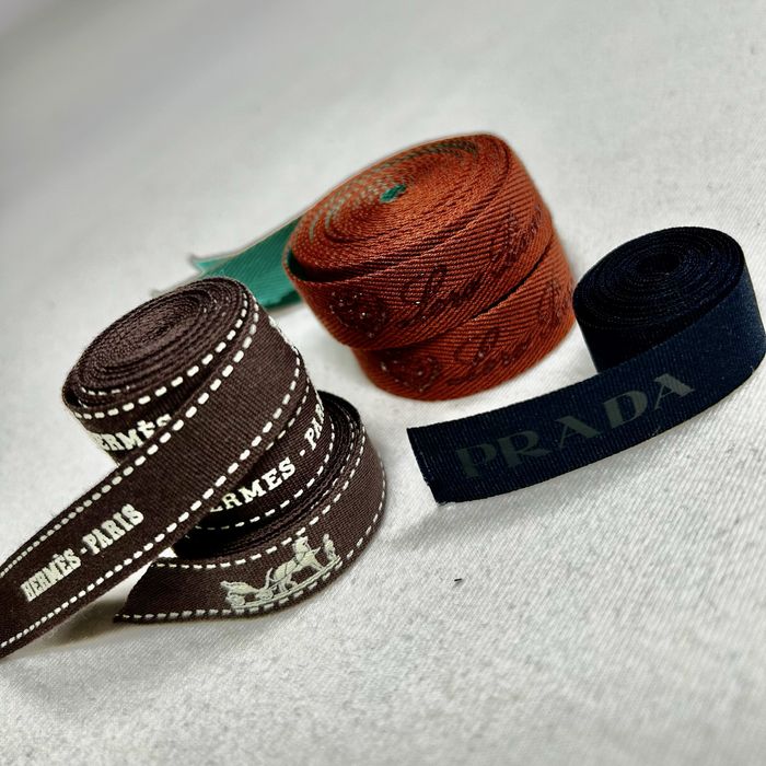 Wstążki Loro Piana/Prada/Hermes