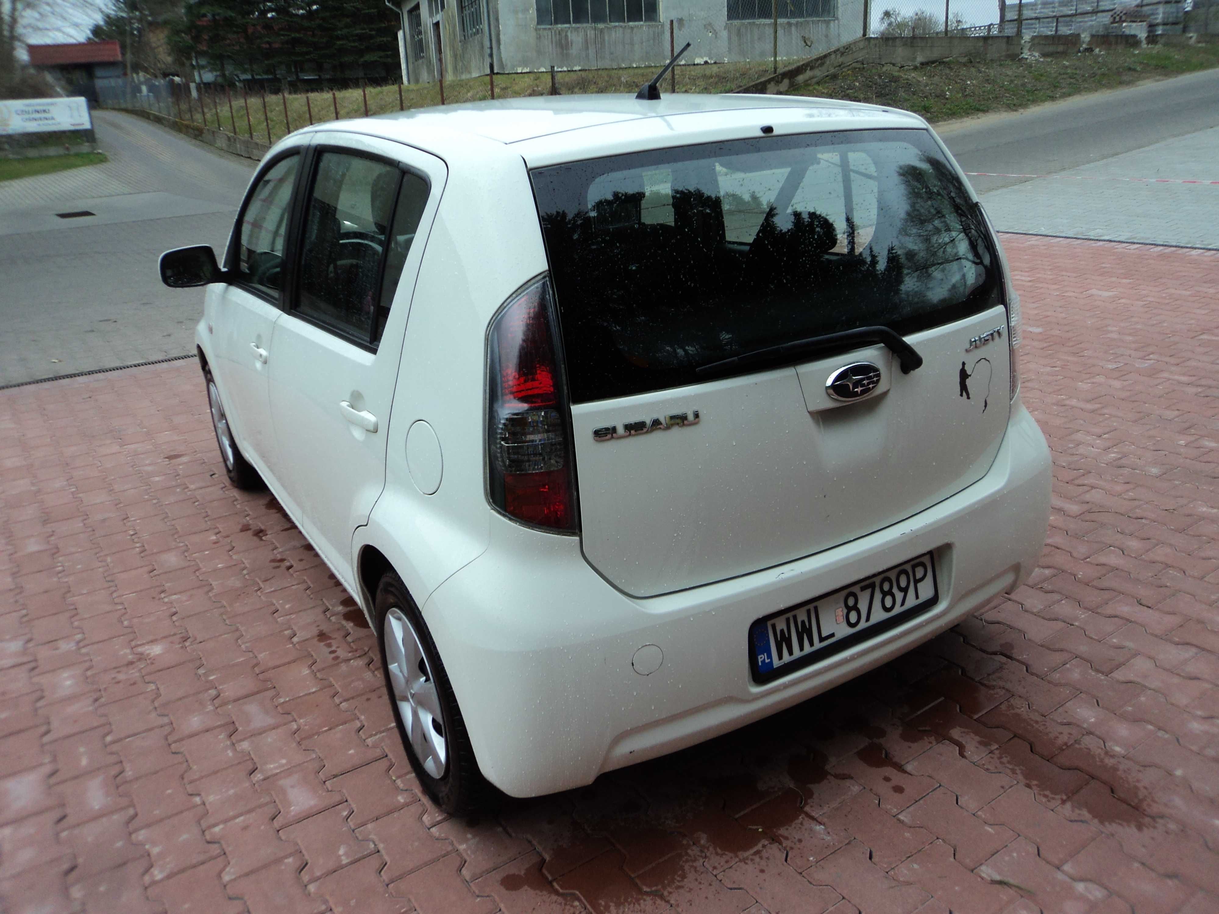 SUBARU JUSTY-DAIHATSU SIRION poj.998cm sam. osob.z LPG 2010 ROK.