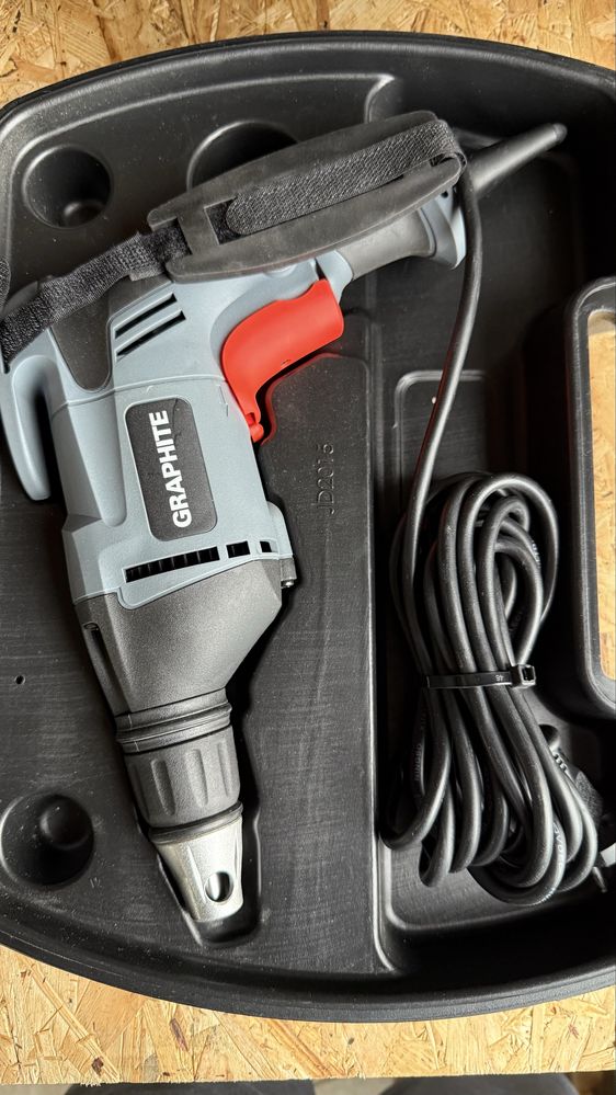 GRAPHITE Wiertarko-wkrętarka sieciowa uchwyt HEX 1/4'' 520W 58G791