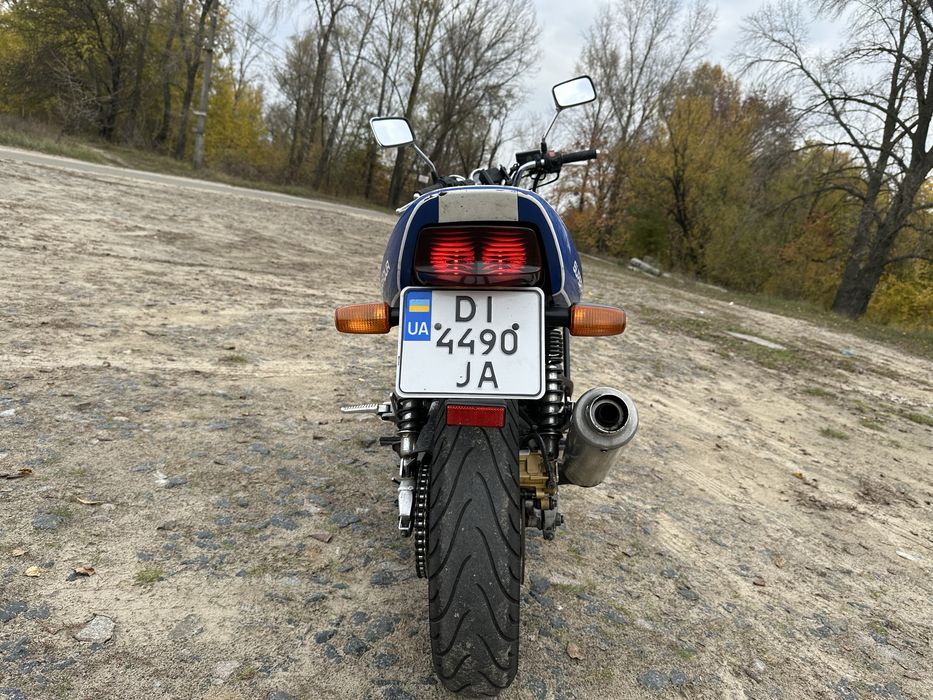 Продам Honda CB400