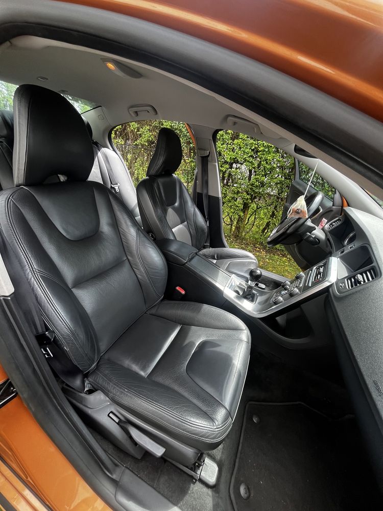 Volvo S60 2.0T Summum