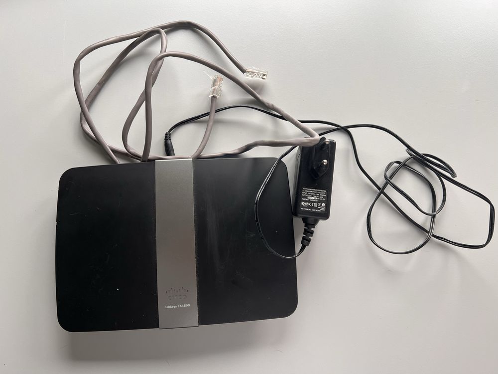 Router CISCO Linksys EA4500 zasilacz, kabel LAN