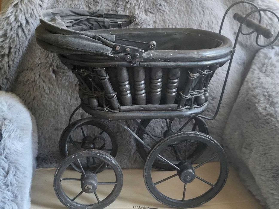 Антикварна коляска для ляльки. Франція. Поч. XX ст.