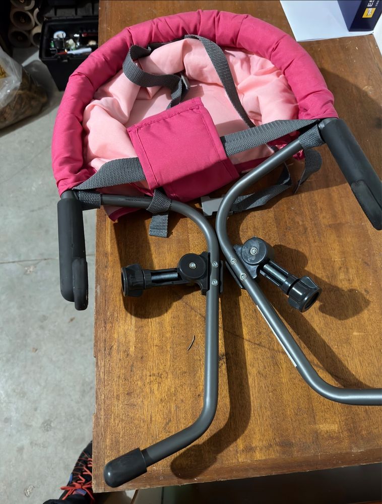 Cadeira de mesa infantil