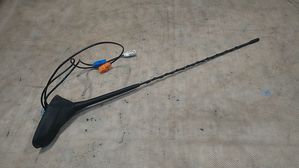 ) Citroen C4 II antena dachowa Peugeot