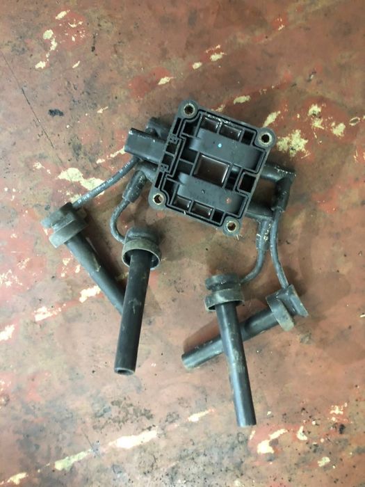 Волга ГАЗ 31105  Катушка запалення двигун крайслер