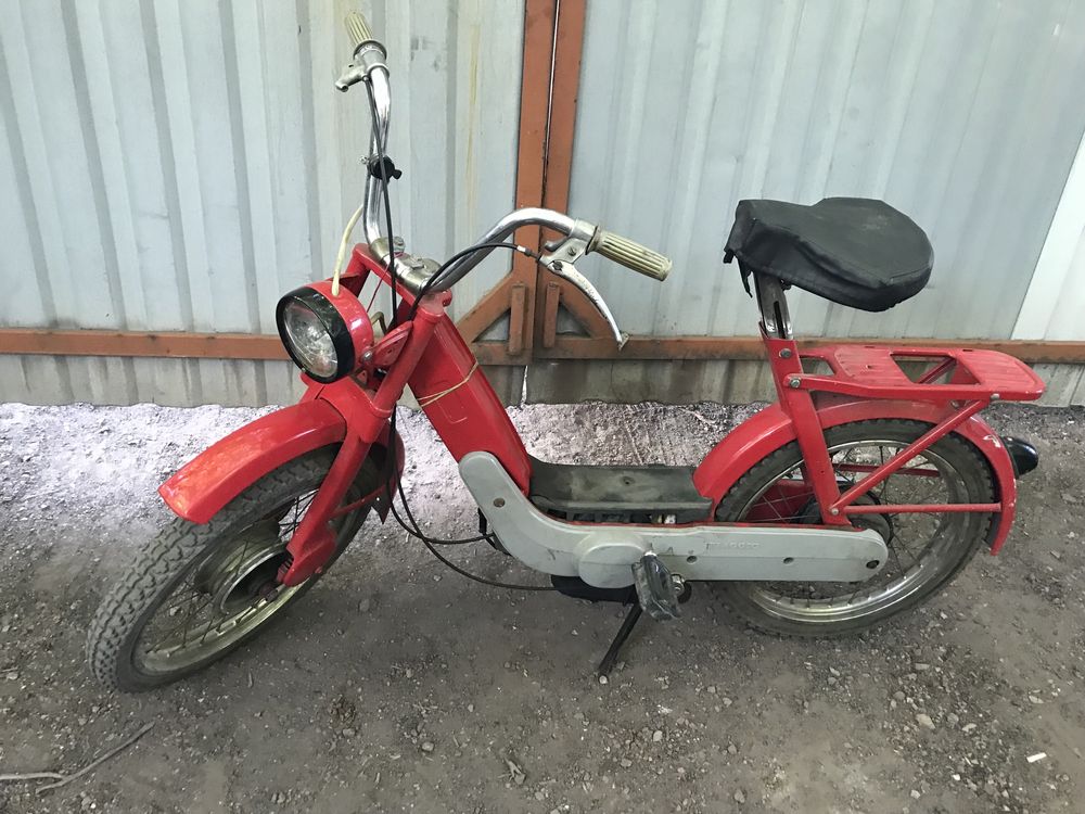 Piaggio мопед скутер