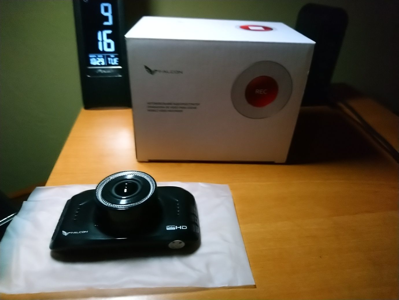 відеорегістратор "Falcon HD 65-LCD"
