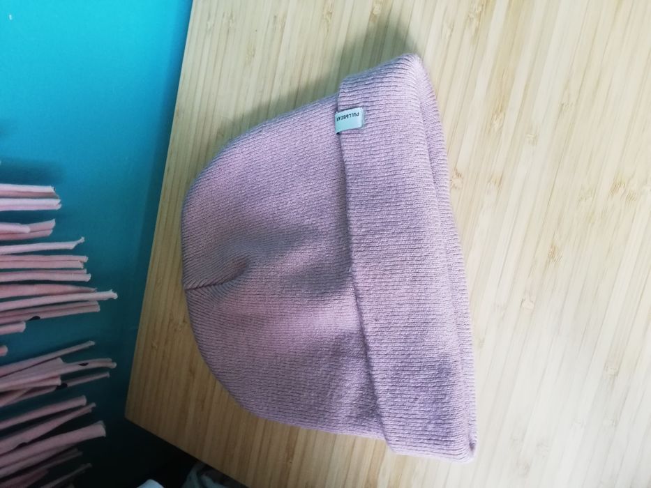 Czapka zimowa Pull&Bear S 36 brudny róż