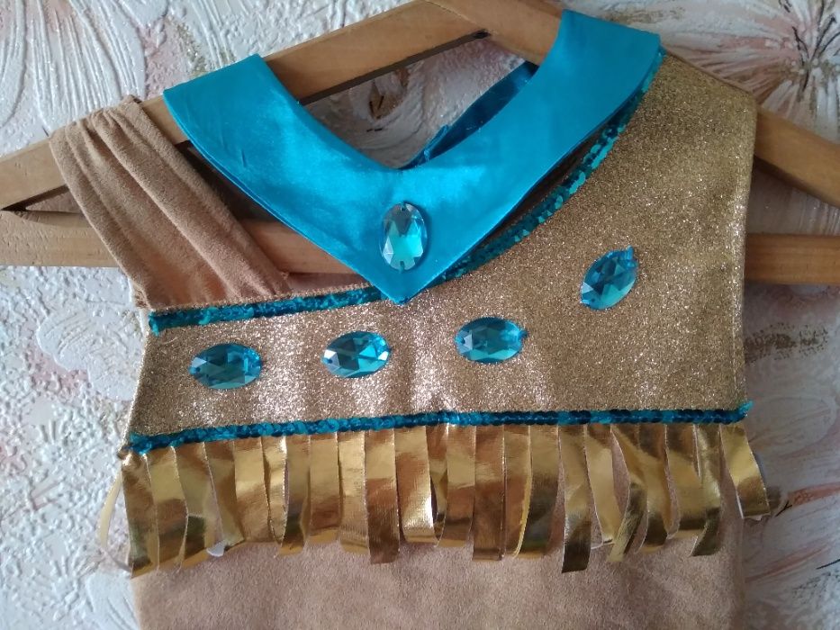 Продам платье Покахонтес (5-6 лет)