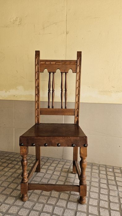 Cadeiras de Castanho