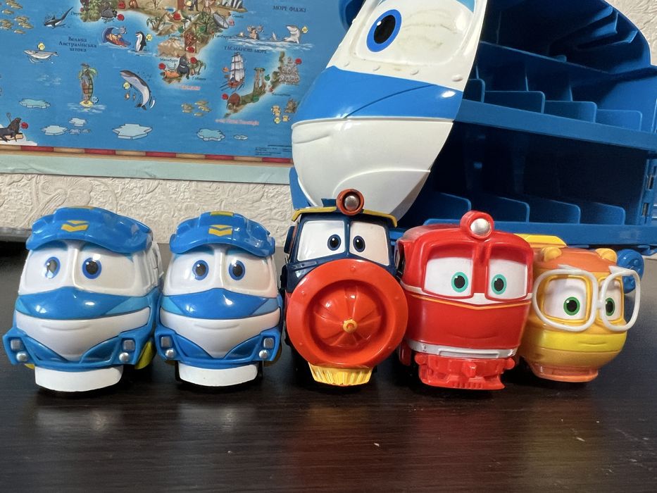 Ігровий набір кейс робот-потяг Кей