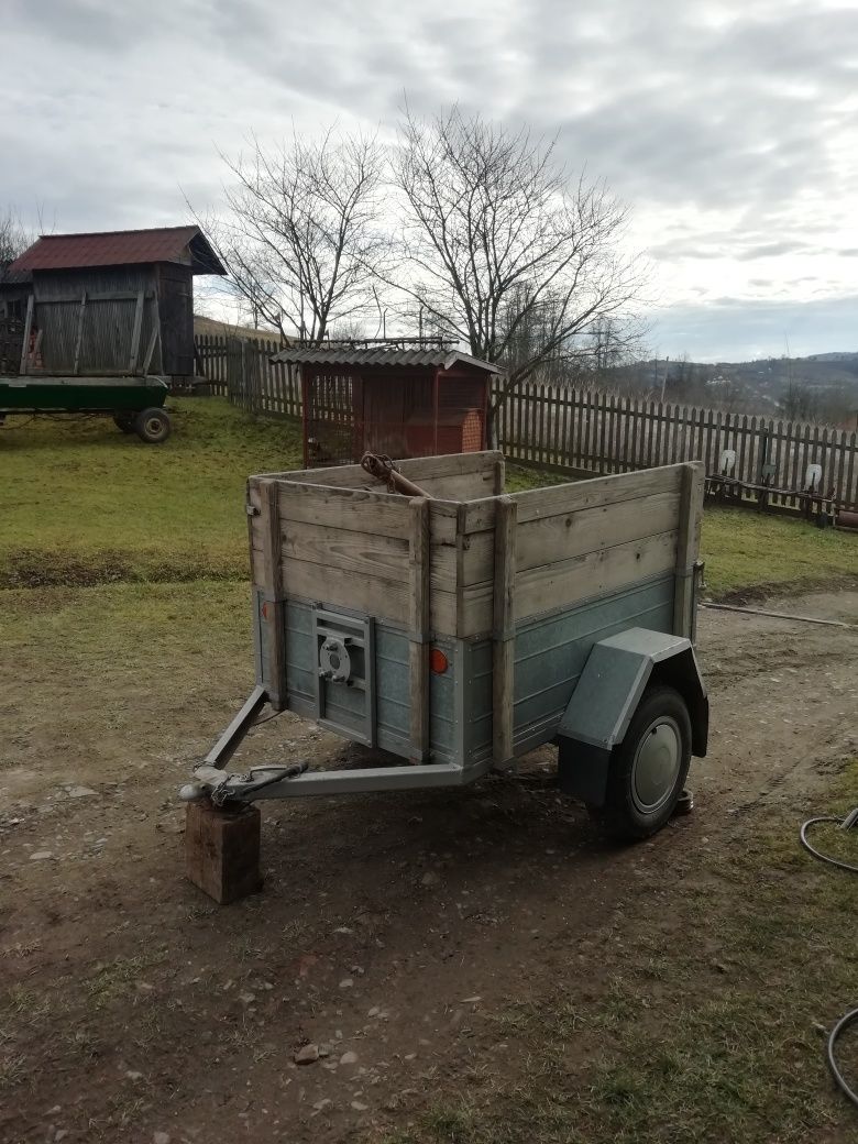 Продам прицеп новий