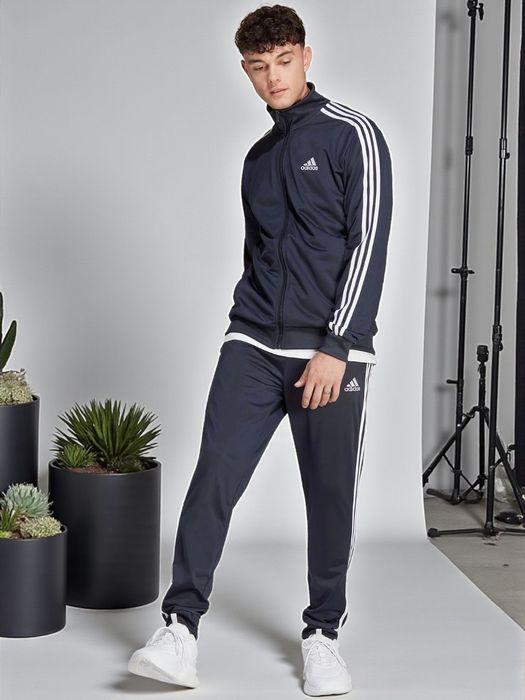 Оригінальний спортивний костюм Аdidas Basic 3-STRIPES TRICOT(Розмір М)
