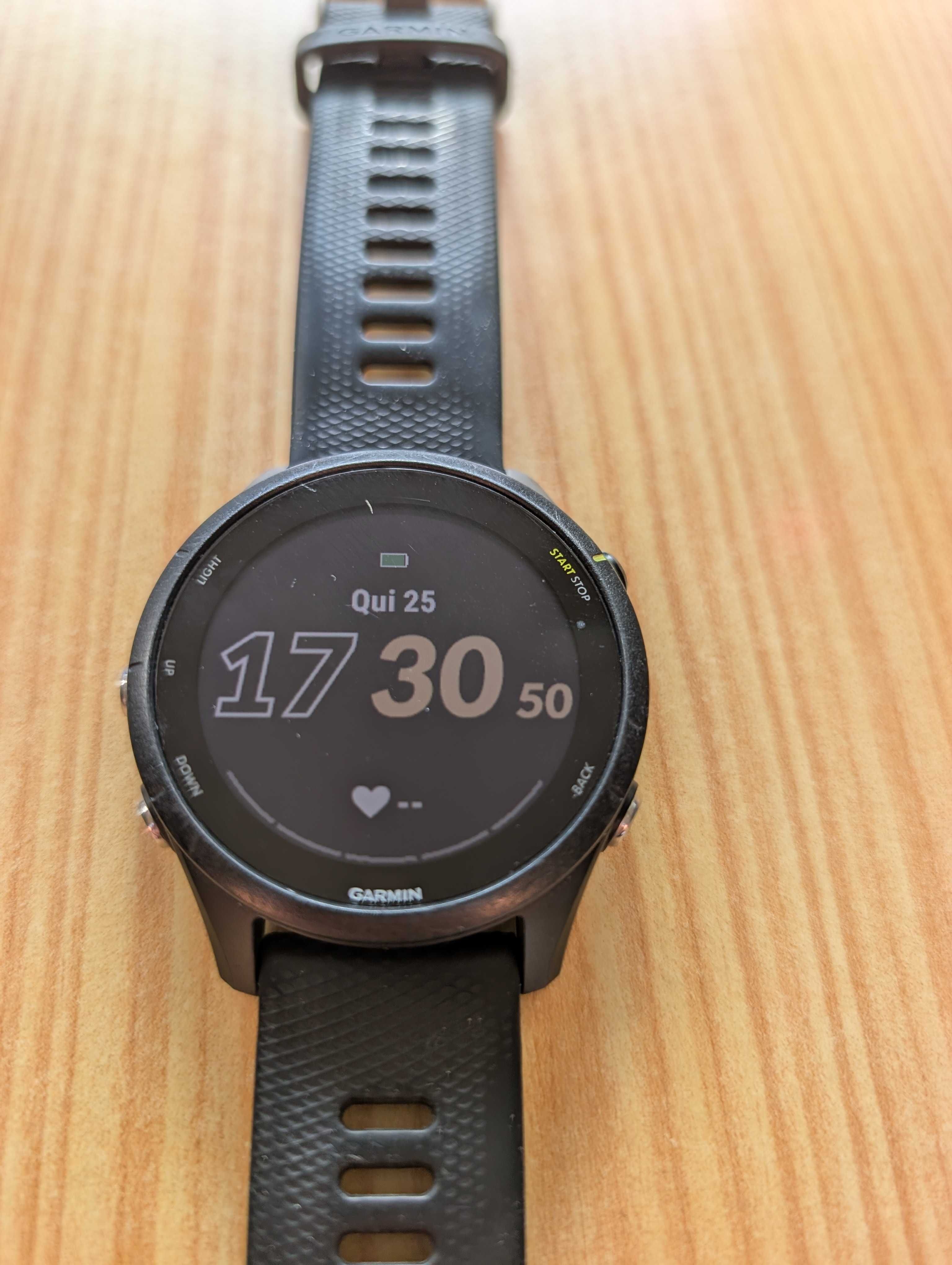 Garmin Forerunner 255 music