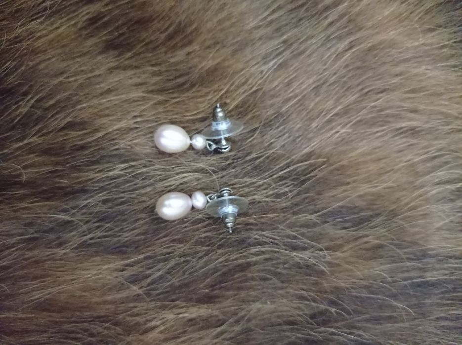 Нежные сережки под жемчуг