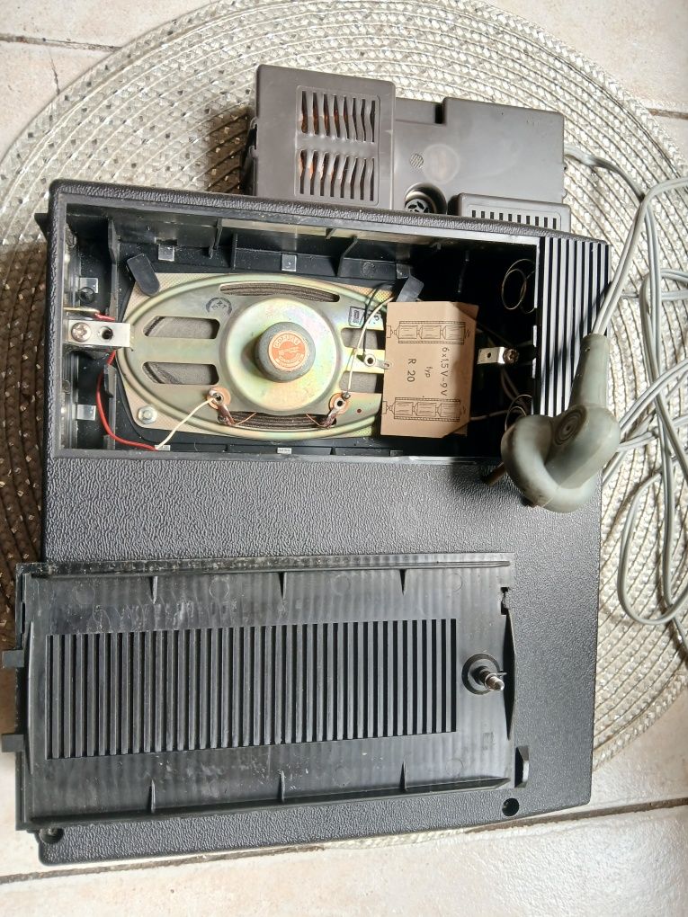 Magnetofon kasetowy Unitra MK125 z 1977 r Sprawny