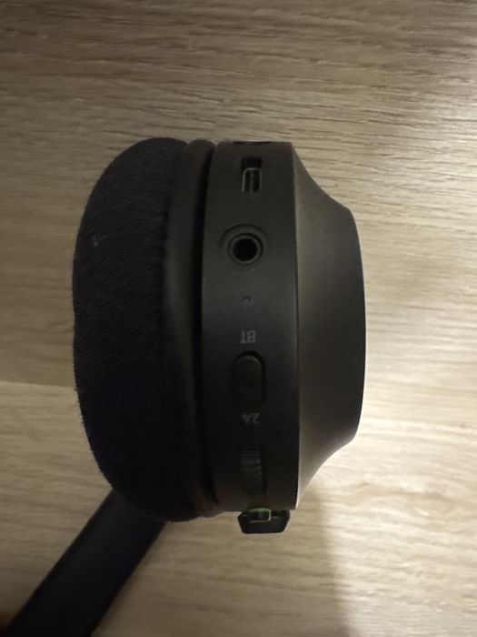 Fones bluetooth RAZER BARRACUDA X