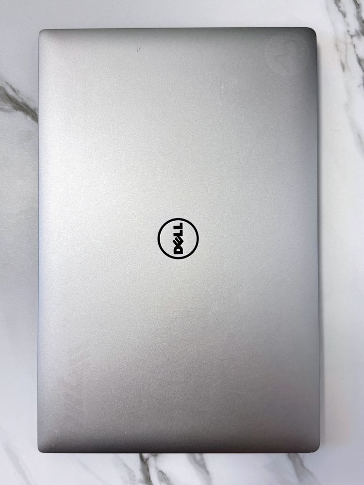 DELL Precision 5520 15.6"FHD IPS|Xeon E3-1505M V6|16GB|256SSD|M1200