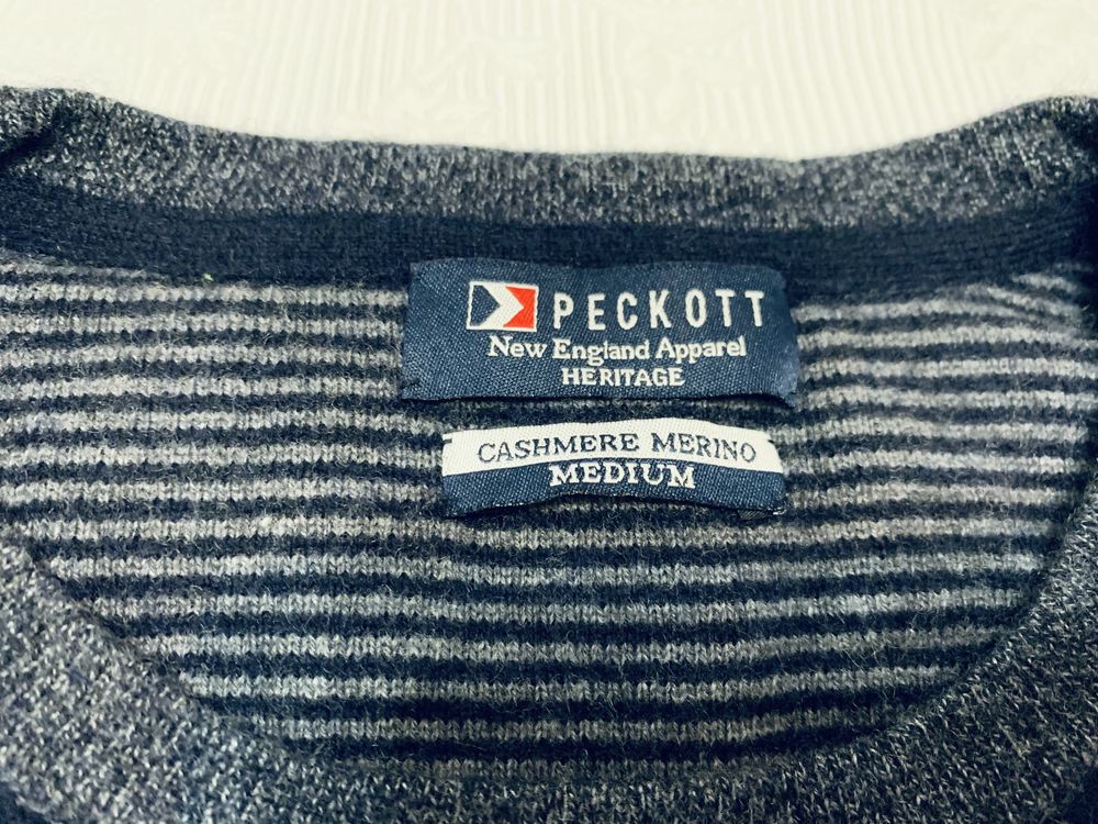 Peckott кашеміровий светр