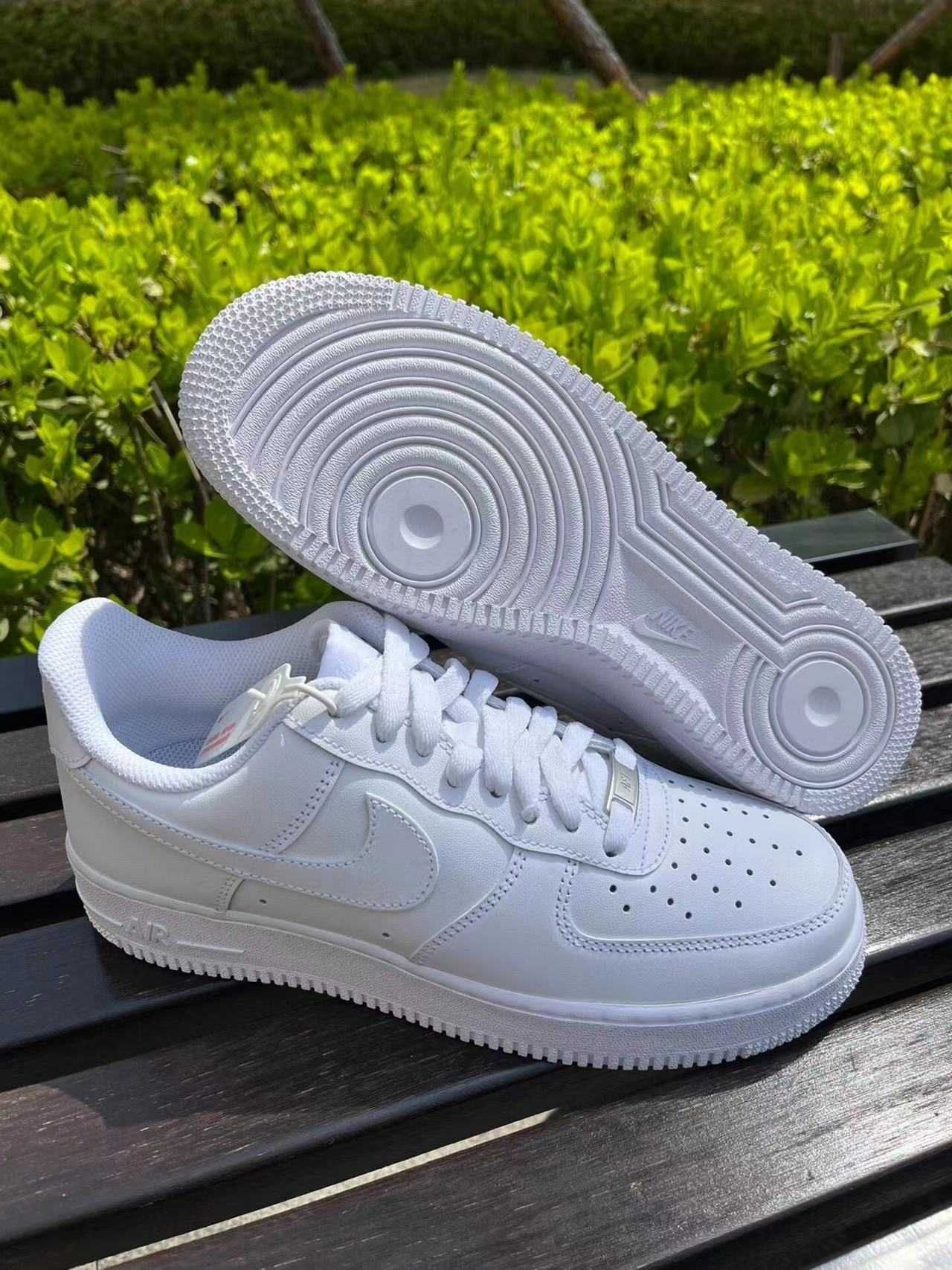 Nike Air Force 1 Low '07 White  39