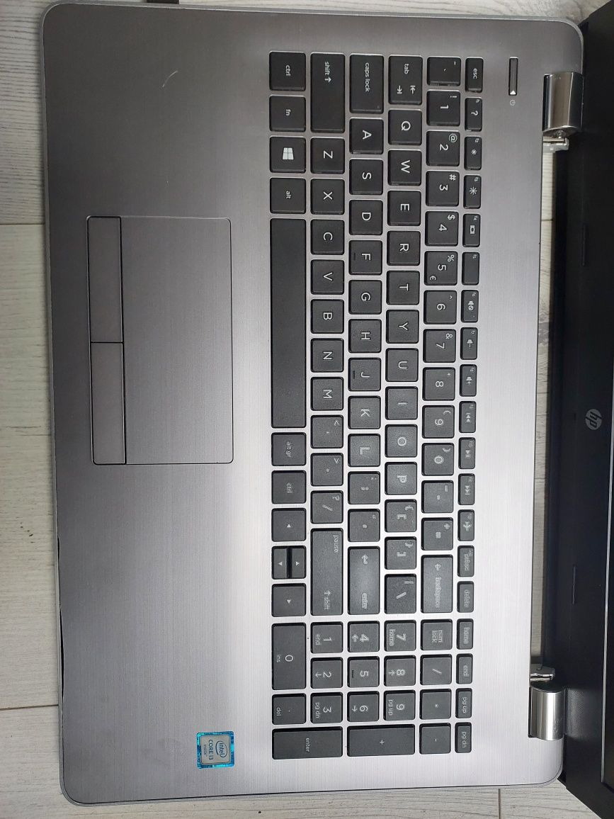 Laptop hp 250 g6