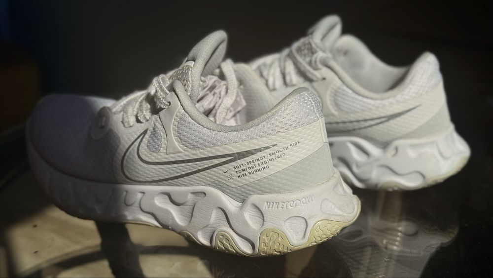 Оригінальні бігові кросівки Nike Renew Ride 2 Взуття для бігу
