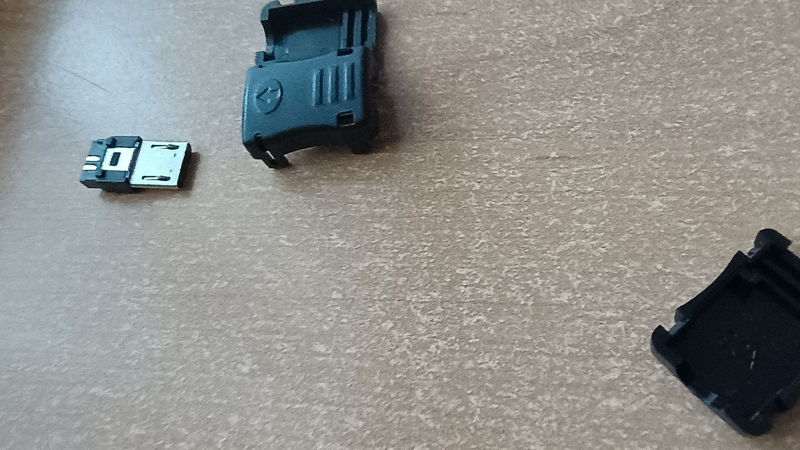 Micro usb конектор