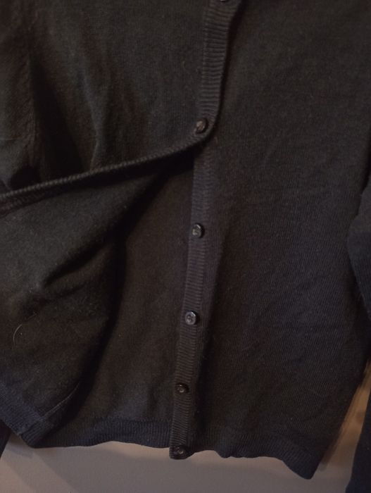 Granatowy sweterek rozpinany roz 122