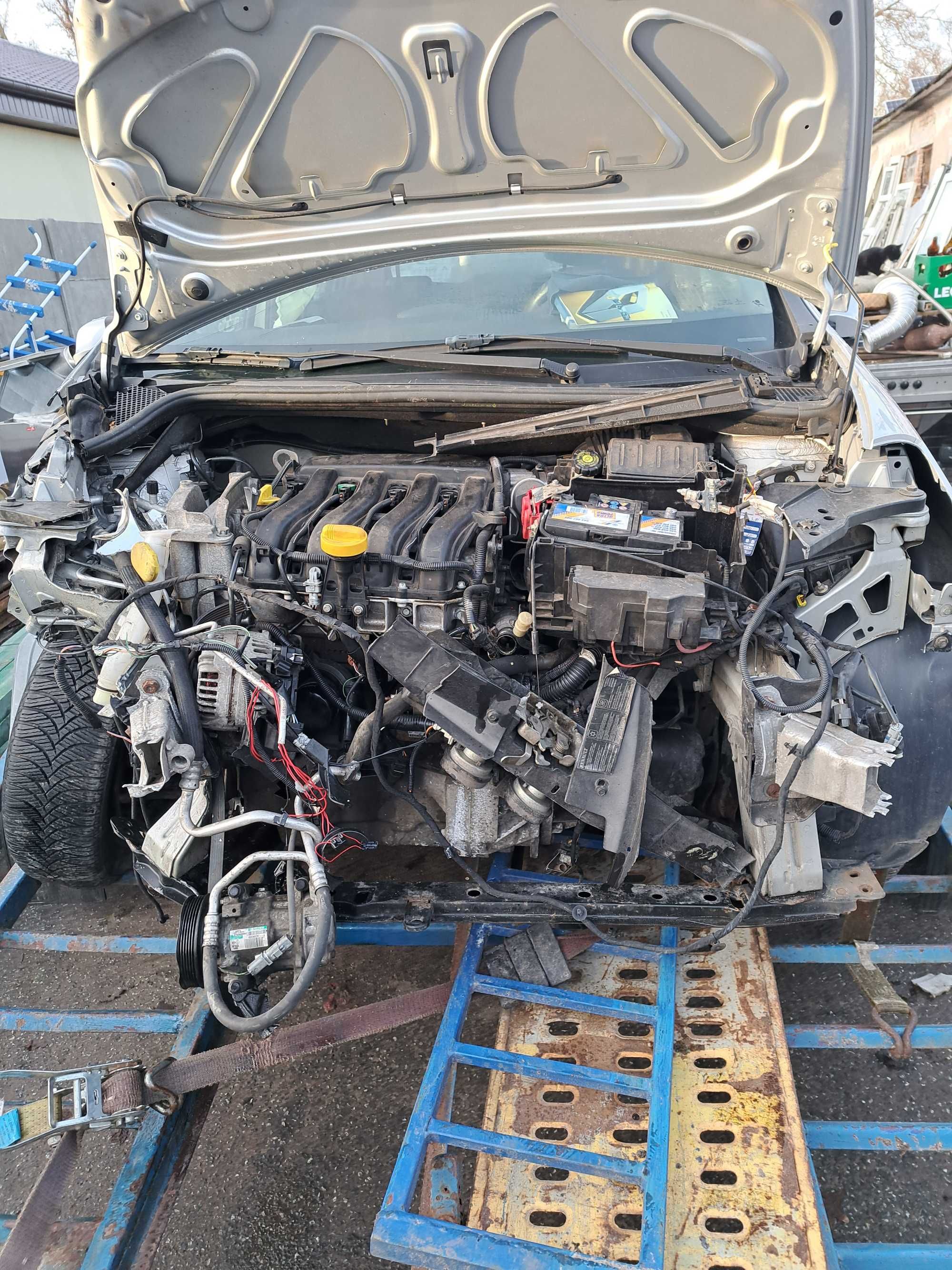 Renault clio 3 1.6 drzwi lampa tył ted69 rozrusznik silnik