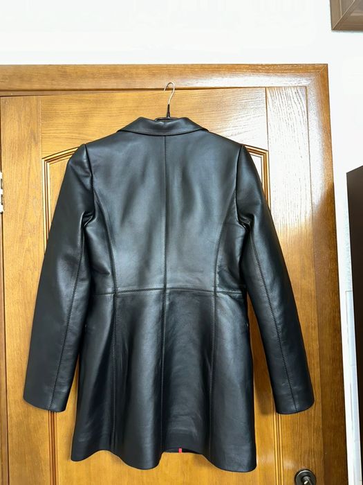 Кожаный пиджак Artem Smirnov.