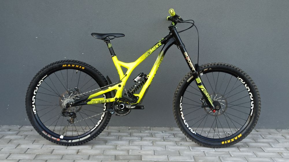 Rower DH Commencal supreme v4 27.5 M rockshox, sram