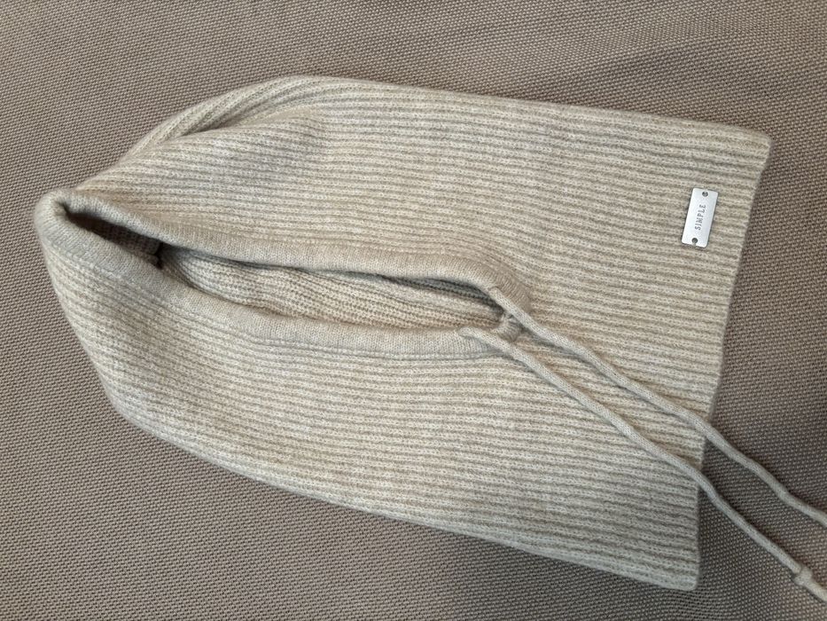 Капор жіночий Simple