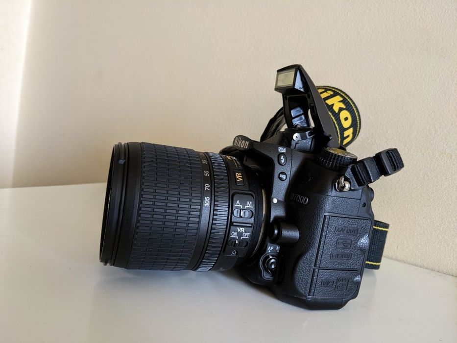 Nikon D7000 AF-S 18-105 ED VR як новий з картою та сумкою