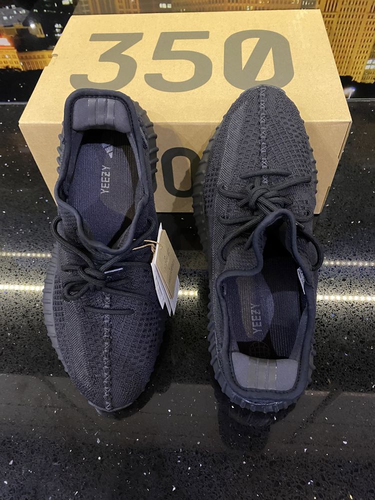 Buty Adidas Yeezy Boost 350 V2 ONYX r. 46 US 11.5 - Nowe i Oryginalne