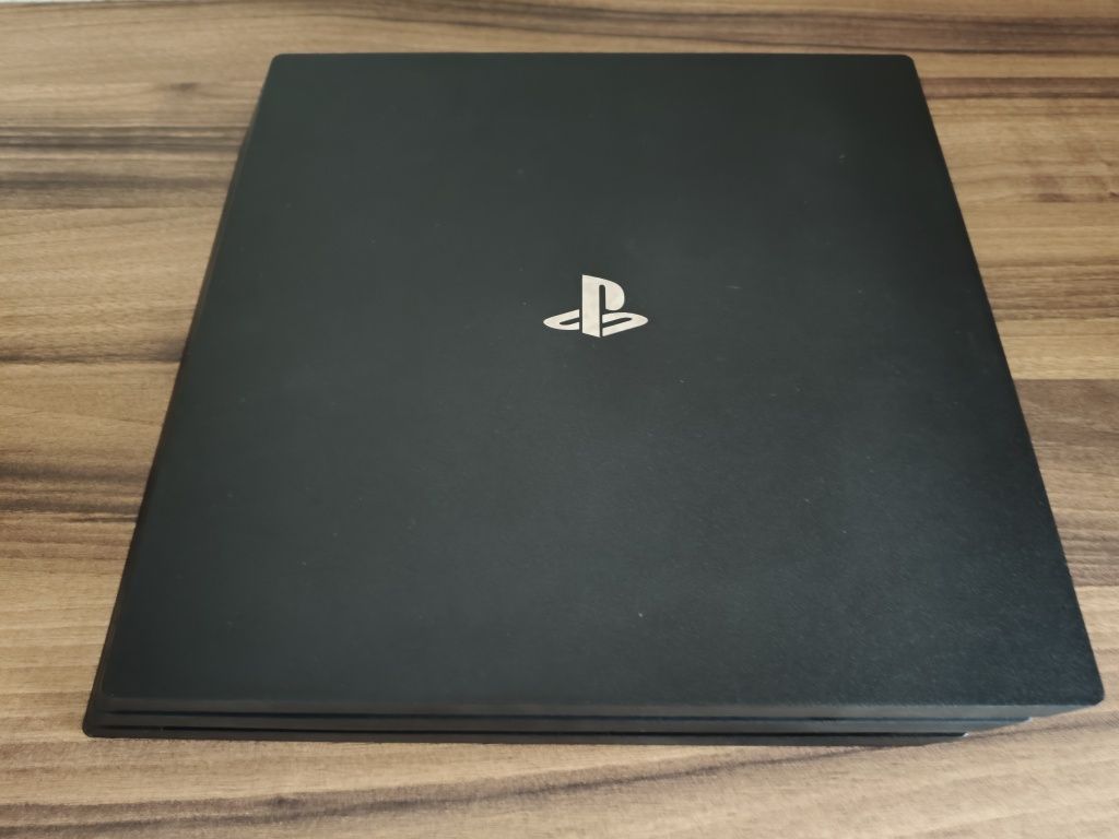 Sony PS4 PRO CUH72xxx 1tb