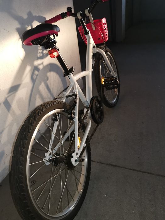 Bicicleta de criança 6 a 9 anos, como nova