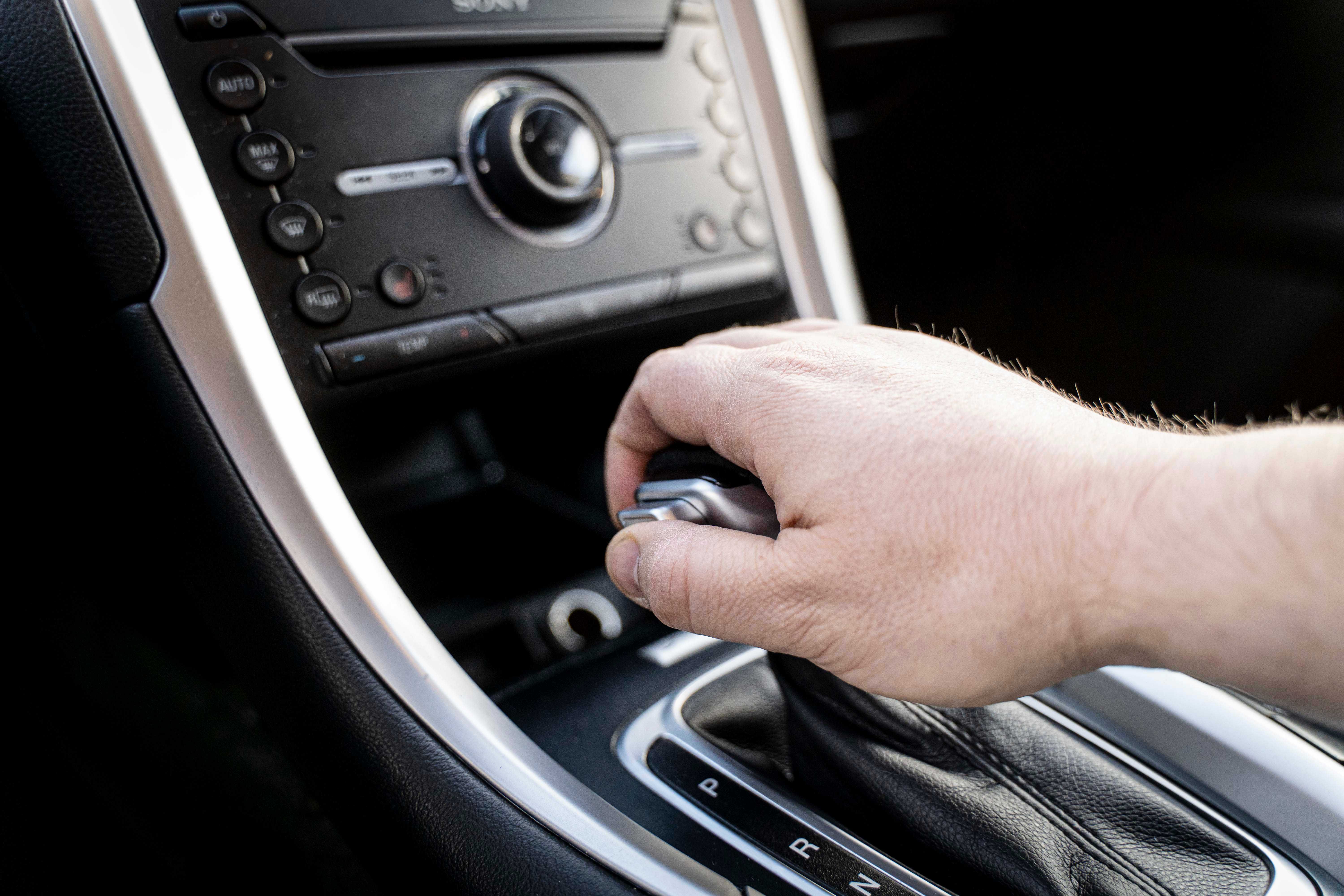 Drążęk zmiany biegów, gałka Ford Mondeo, Kuga, Edge