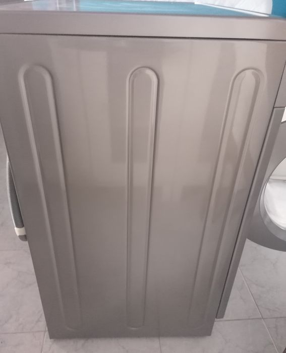 Máquina lavar roupa Ariston Hotpoint ARXXL1295 _ 7Kg - cor inox