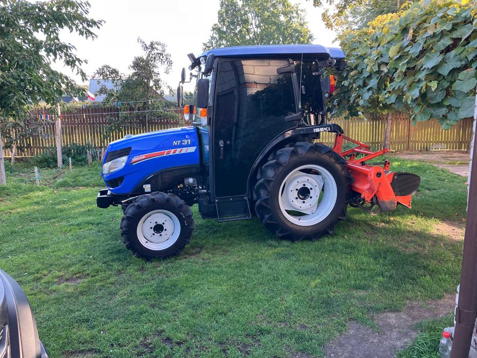 Iseki NT31 Kabina Komunalny Sadowniczy Ogrodniczy Mini Traktor Ciągnik