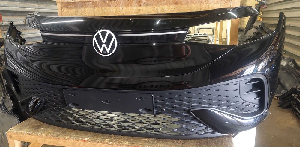 Бампер передній комплектний. Volkswagen ID.4 камера. 6 парктроніків.